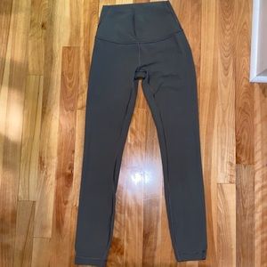Lululemon light green align leggings